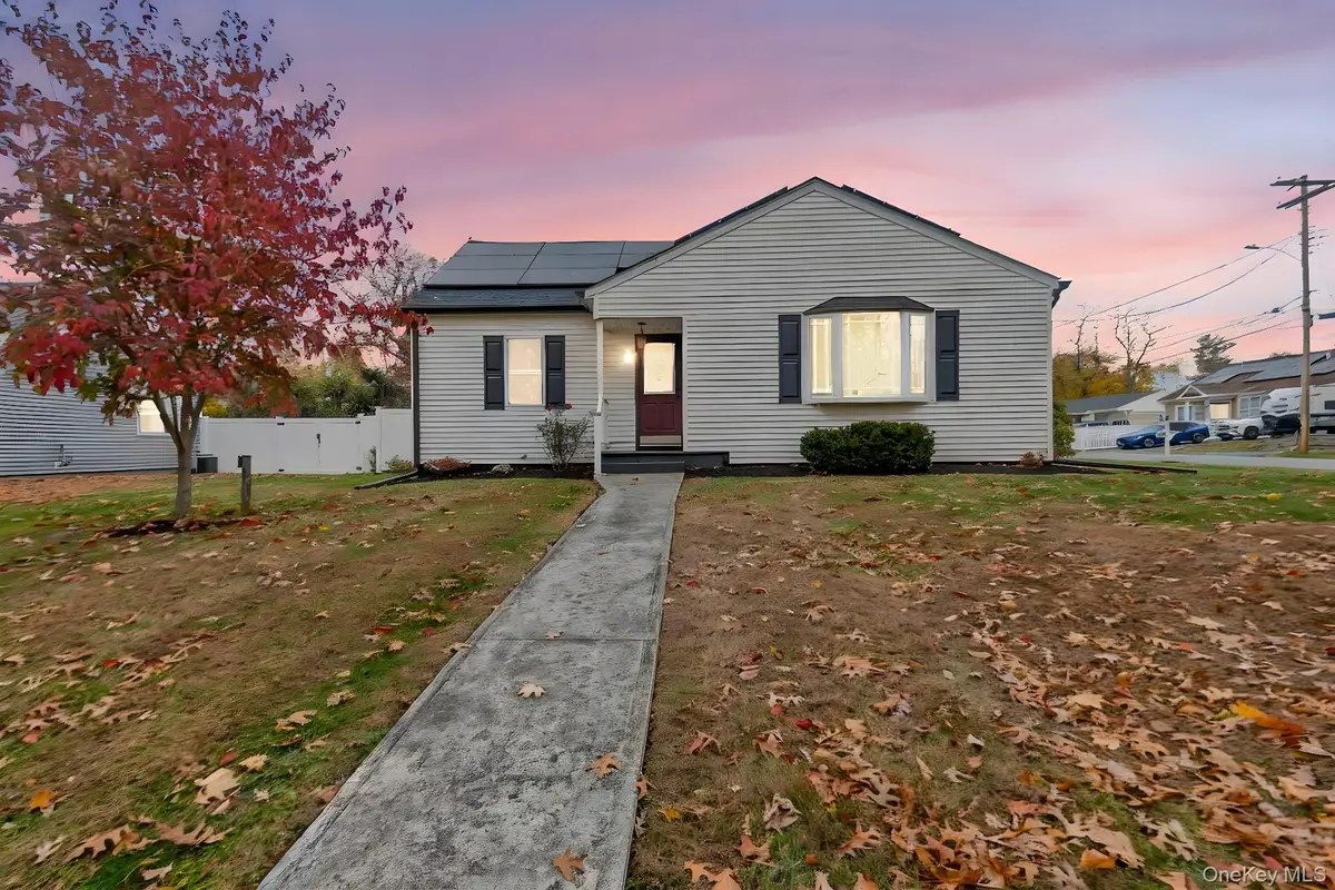 11 Sunset Drive, New Windsor, NY 12553 - Image #1