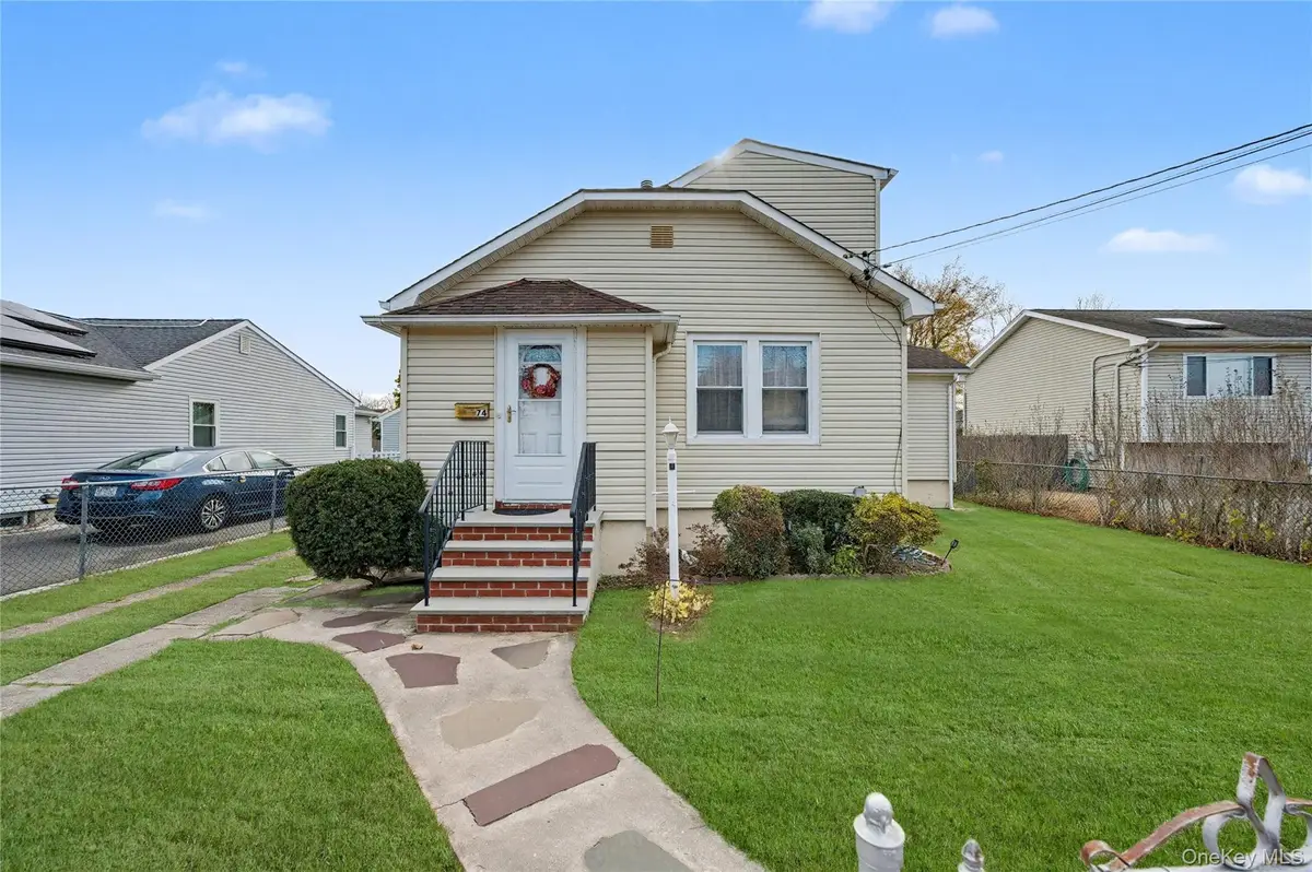 74 Nassau Street, Islip Terrace, NY 11752 - Image #1