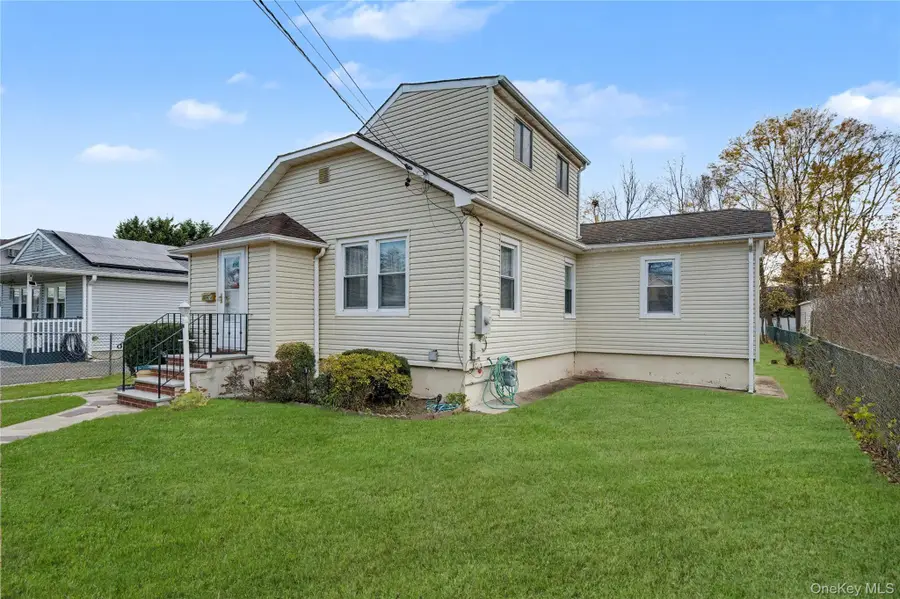 74 Nassau Street, Islip Terrace, NY 11752 - Image #3