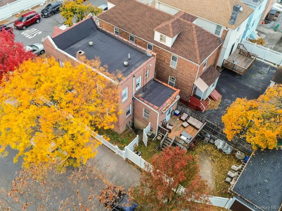 1352 Hollywood Avenue, Bronx, NY 10461 - Image #3