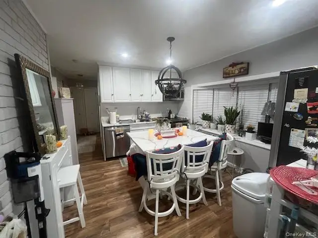 52 Mist Lane, Westbury, NY 11590 - Image #3