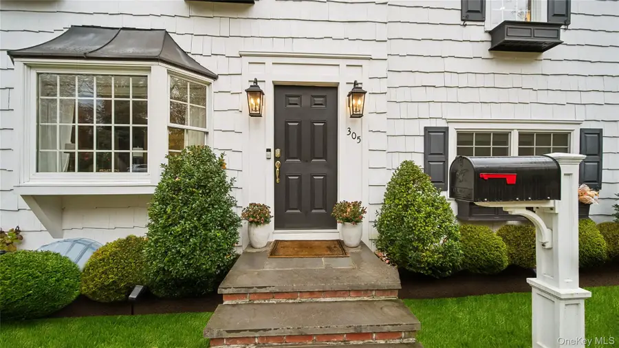 305 Nassau Avenue, Manhasset, NY 11030 - Image #2