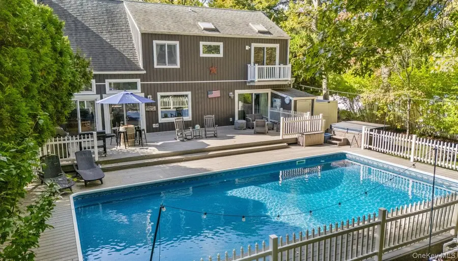 107 Spinney Road, East Quogue, NY 11942 - Image #3