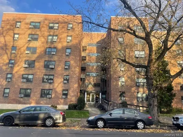 73-45 210 Street #1C, Oakland Gardens, NY 11364 - Image #1