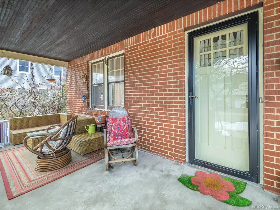 7 Cherry Street, Glen Head, NY 11545 - #2