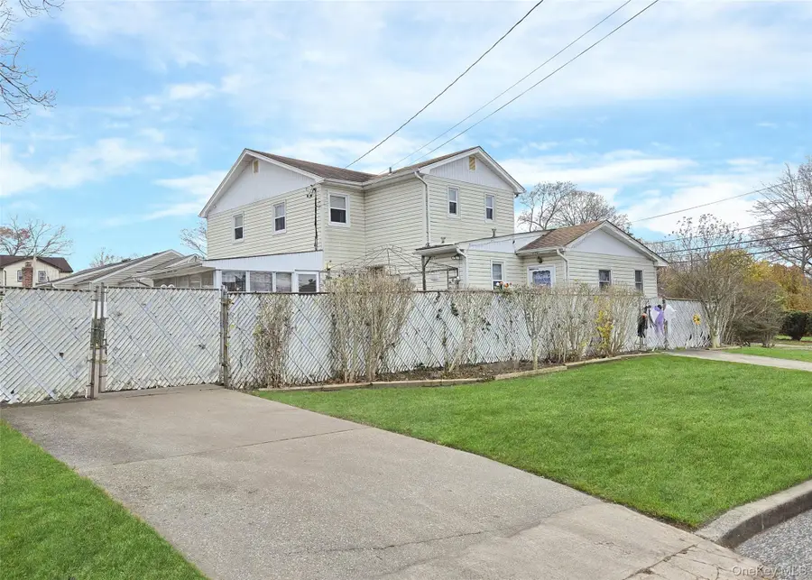 1 Jamar Lane, Ronkonkoma, NY 11779 - Image #2