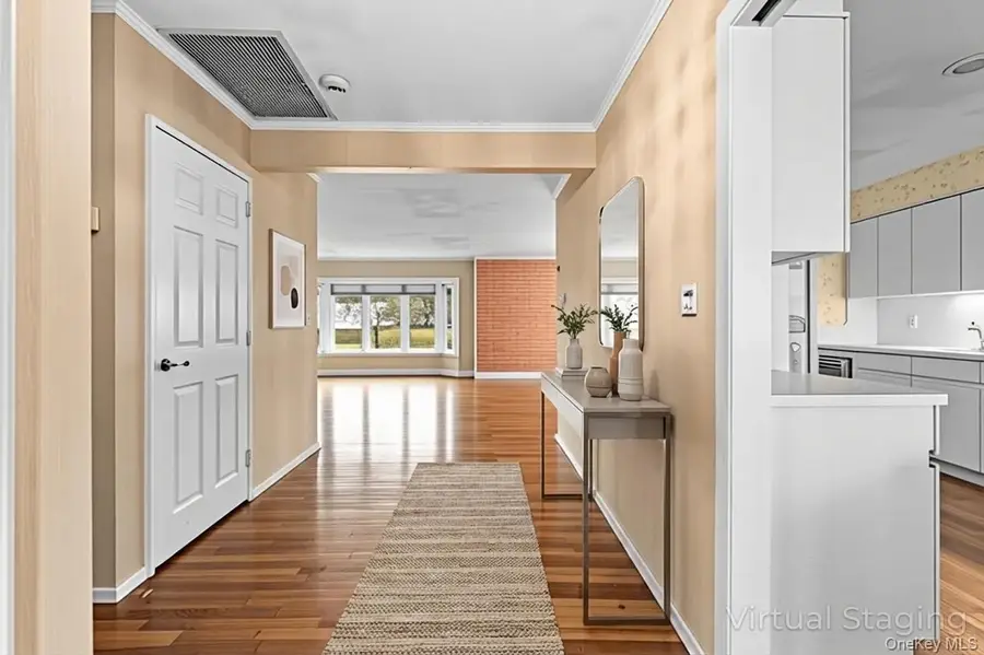 38 Hazelwood Drive, Jericho, NY 11753 - #3