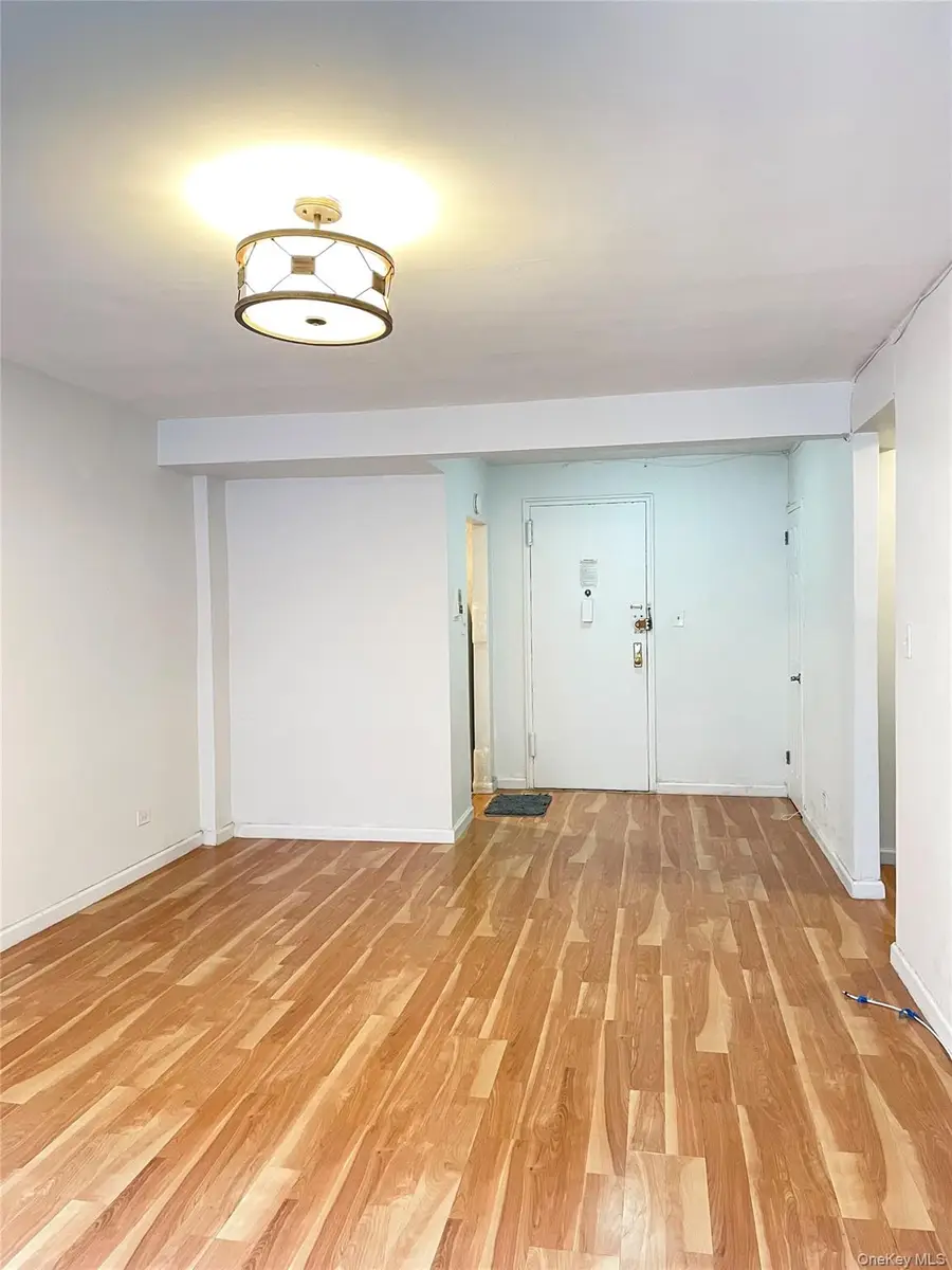 136-04 Cherry Avenue #3I, Flushing, NY 11355 - Image #3