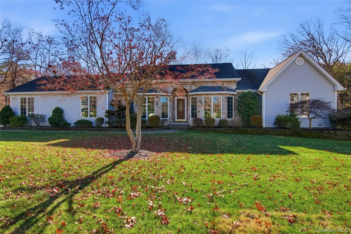11 Vermont Avenue, Port Jefferson Station, NY 11776 - Image #1