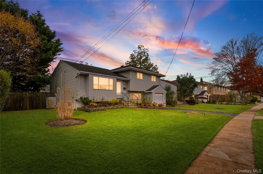 2476 Florin Court, Bellmore, NY 11710 - Image #2