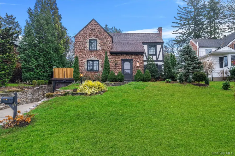 20 Whistler Road, Scarsdale, NY 10583 - Image #2