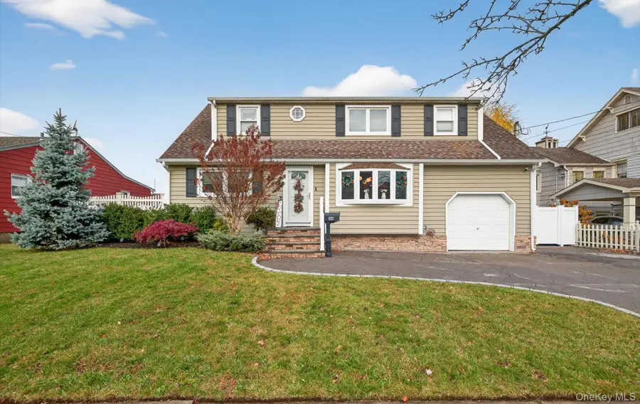 54 W 2nd Street, Freeport, NY 11520 - Image #2