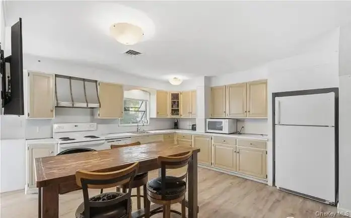 61 Oakland Avenue, Tuckahoe, NY 10707 - Image #2