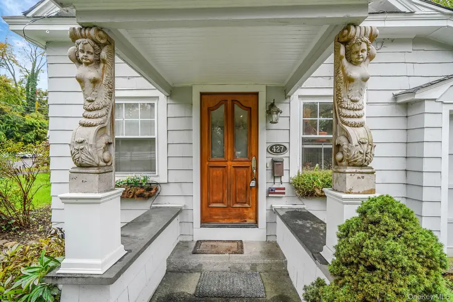 427 Park Avenue, Huntington, NY 11743 - Image #2