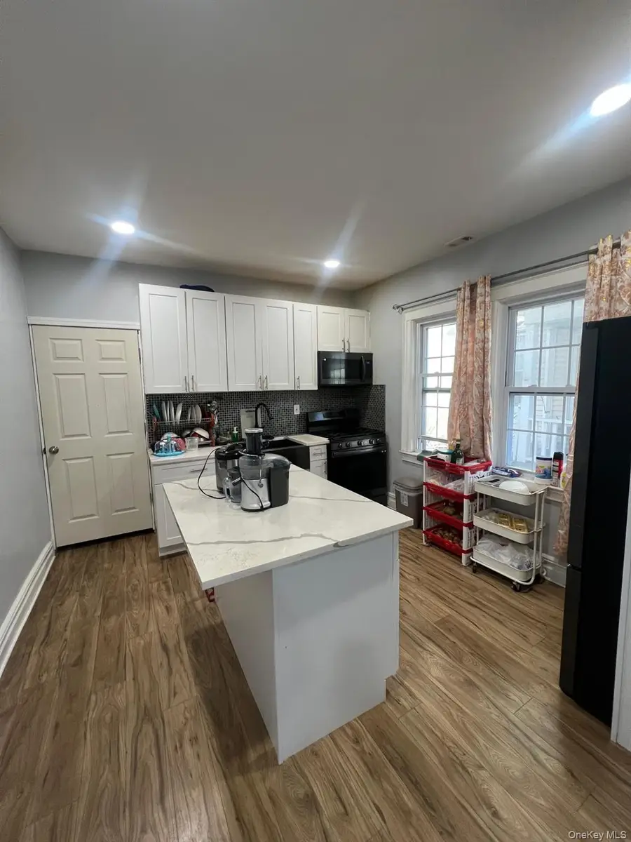 9118 173rd Street, Jamaica, NY 11432 - Image #3