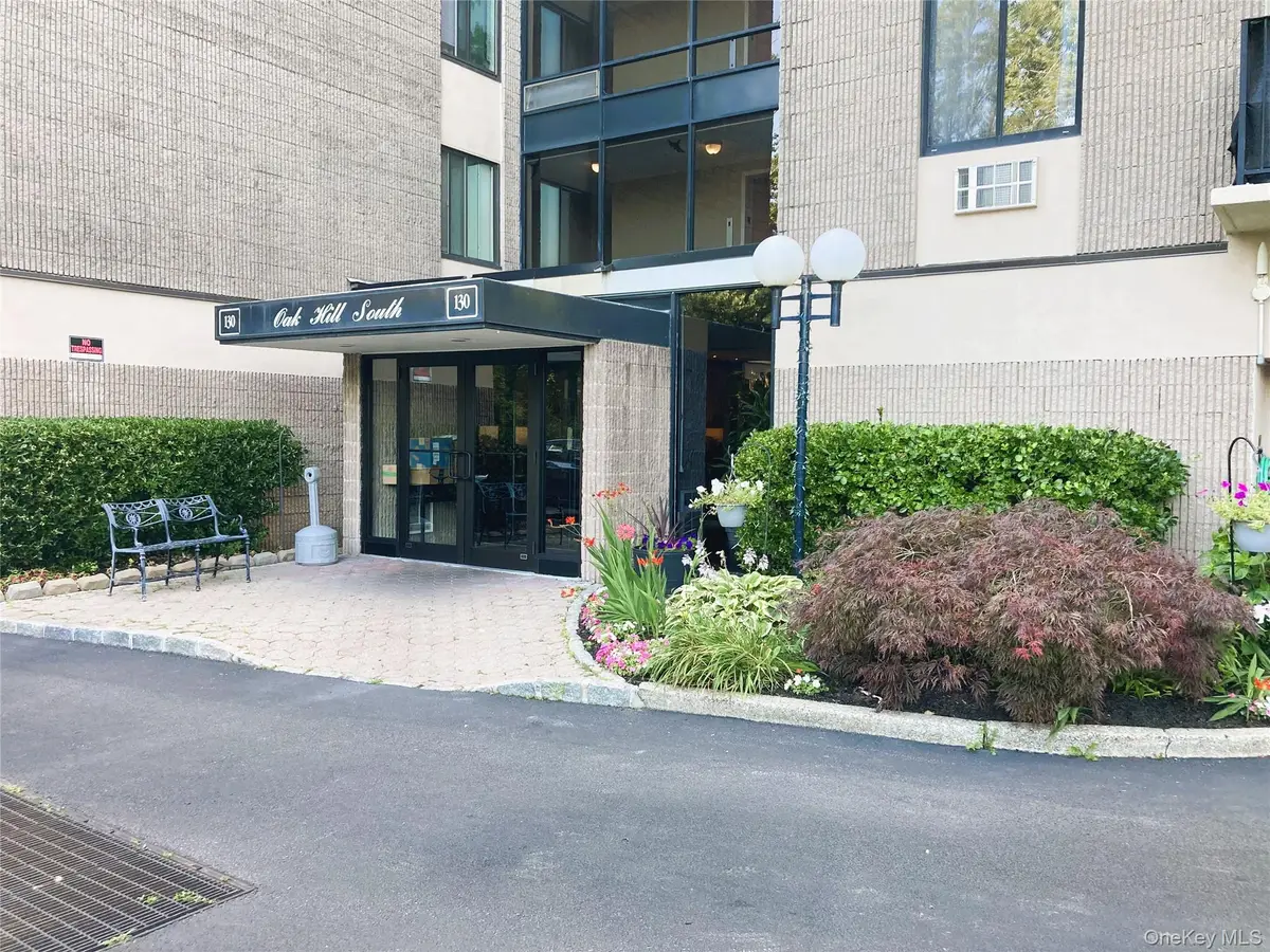 130 Colonial Parkway #1C, Yonkers, NY 10710 - Image #1
