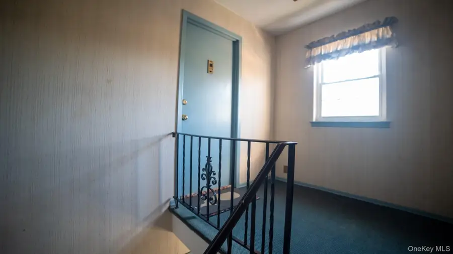 614 Woodland Hills Road, White Plains, NY 10603 - Image #3