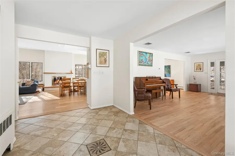 56 Brandon Drive, Mount Kisco, NY 10549 - #3