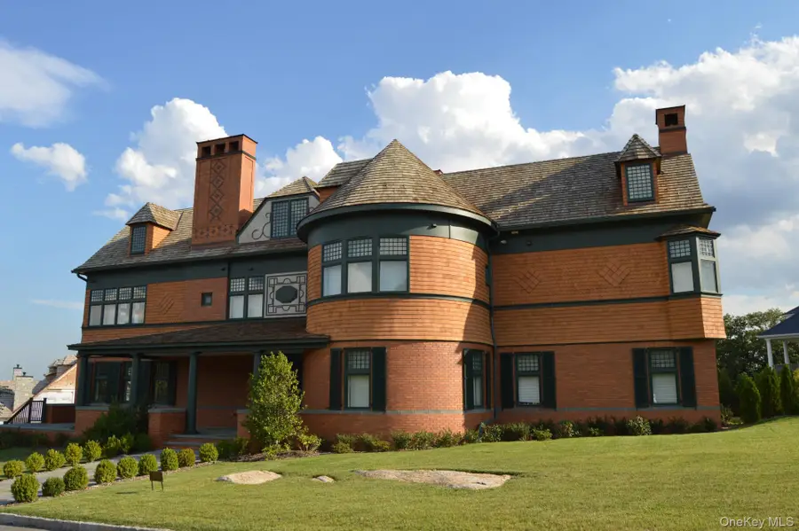 5041 Goodridge Avenue, Bronx, NY 10471 - Image #2