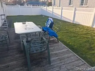 1322 Barry Drive S, Valley Stream, NY 11580 - Image #3