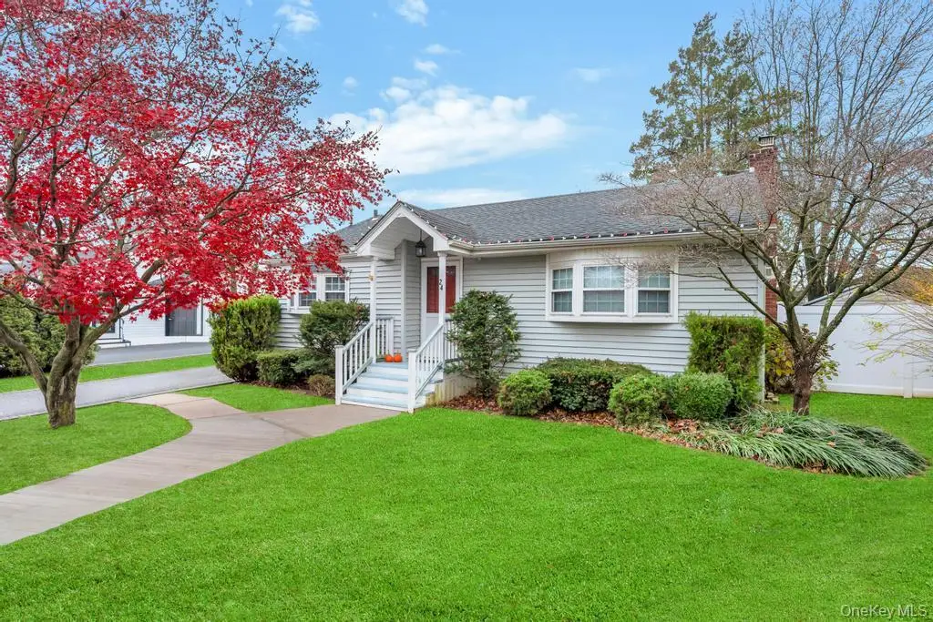 24 W Oak Street, Farmingdale, NY 11735 - Image #1