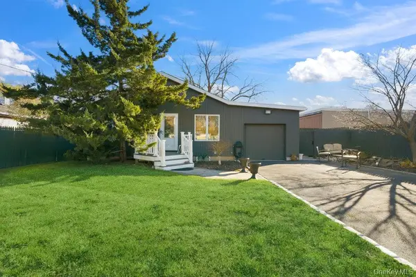 9 Lynch Street, Huntington Station, NY 11746