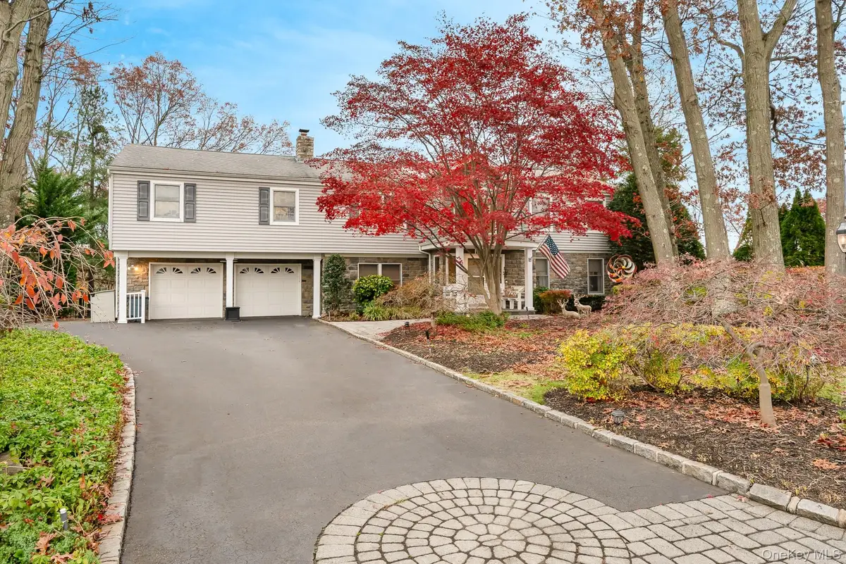 17 Thide Court, Smithtown, NY 11787 - Image #1