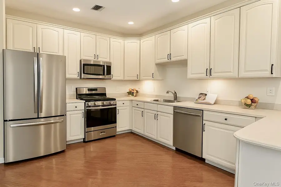 445 Bardini Drive, Melville, NY 11747 - Image #2