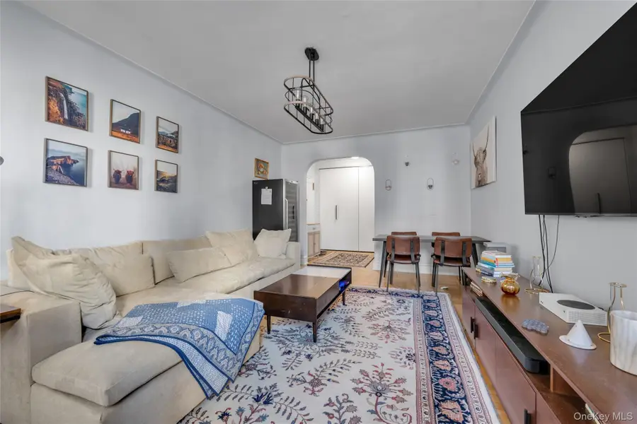 110-31 73rd Road #4B, Forest Hills, NY 11375 - Image #3