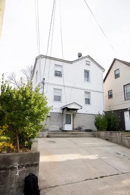 19 Frederick Avenue, Elmont, NY 11003 - Image #2