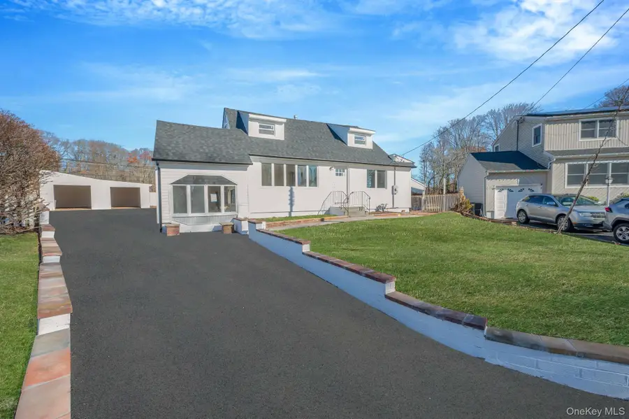 23 Cullen Drive, East Northport, NY 11731 - Image #2