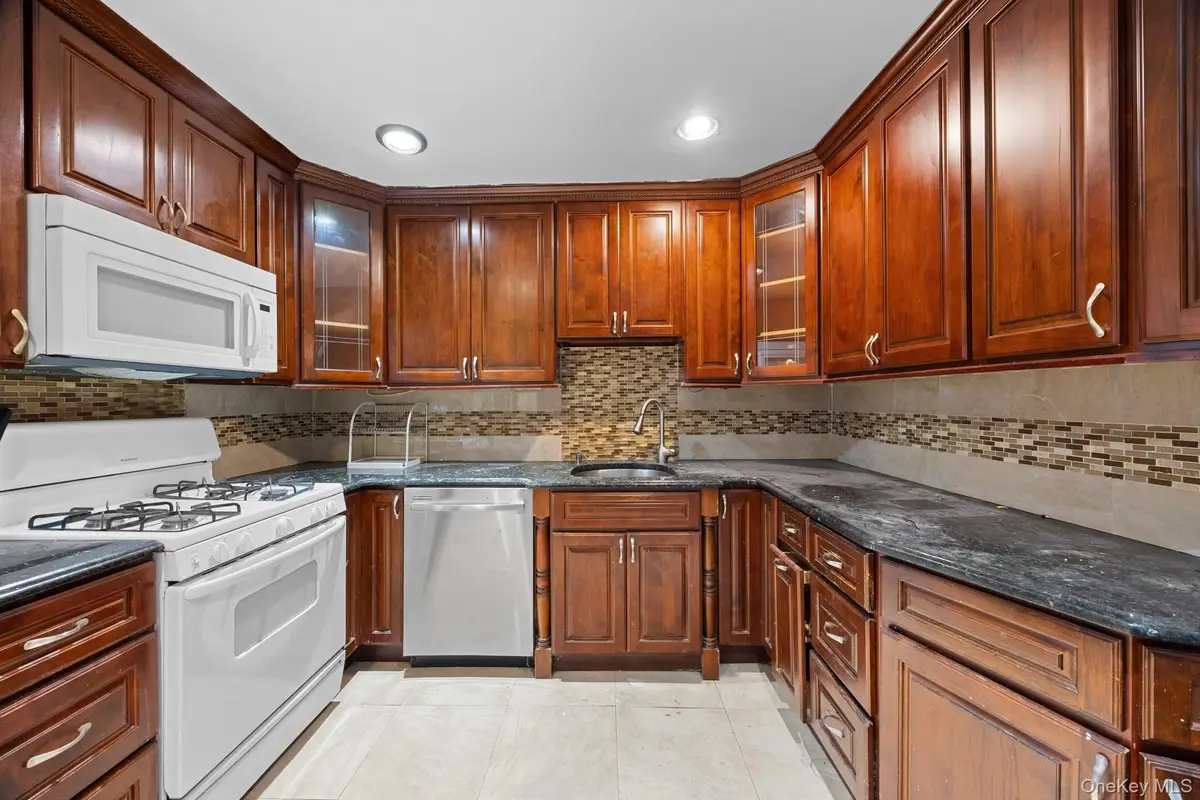 16737 109th Road, Jamaica, NY 11433 - Image #1