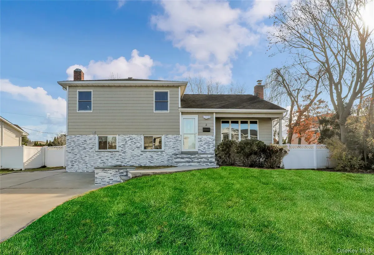 2 Walnut Drive, Syosset, NY 11791 - Image #1