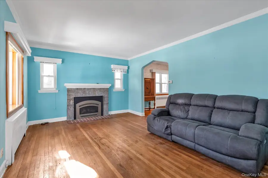 78-14 220th Place, Oakland Gardens, NY 11364 - #2