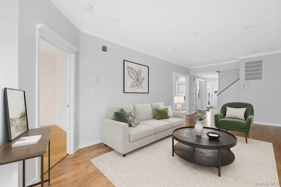 18 Brookville Way, Manorville, NY 11949 - Image #2