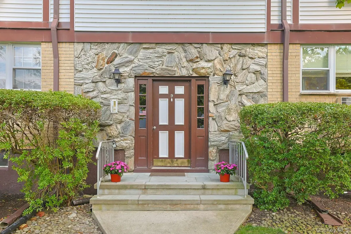 9 Somerset Drive #11F, Suffern, NY 10901 - Image #1