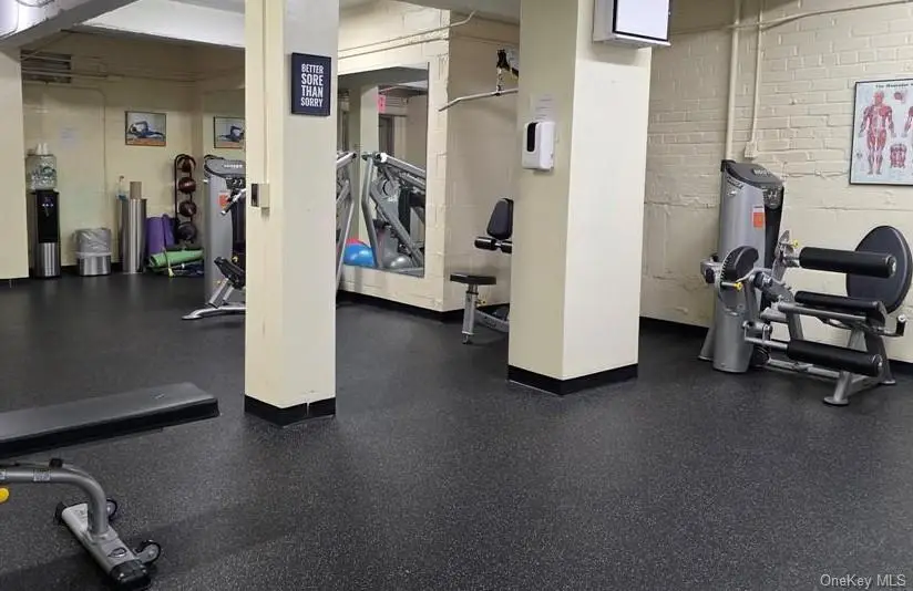 84-01 Main Street #207, Briarwood, NY 11435 - Image #3