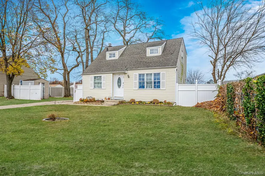 47 Satinwood Street, Central Islip, NY 11722 - Image #2