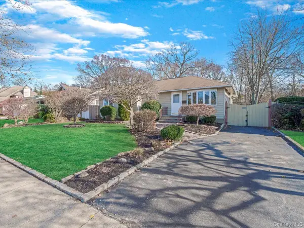 3167 Morgan Drive, Wantagh, NY 11793