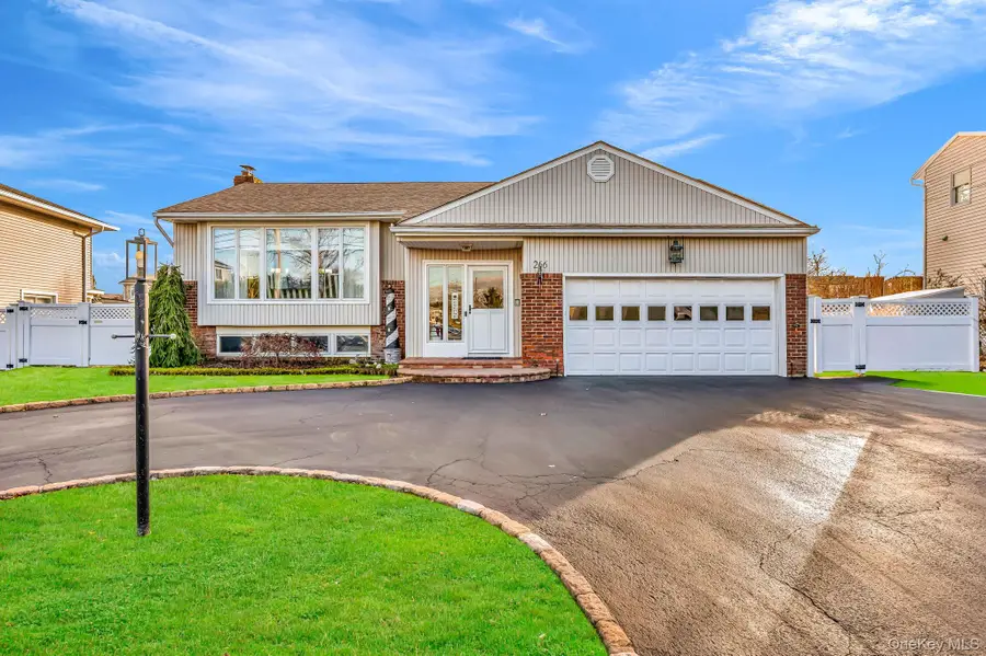 266 Bayview Avenue, Massapequa, NY 11758 - Image #2