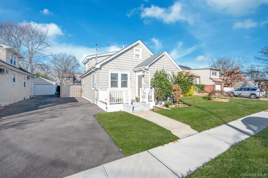 37 Orchard Street, Merrick, NY 11566 - Image #2