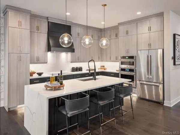 2042 Summit Loop #58, Carmel, NY 10512