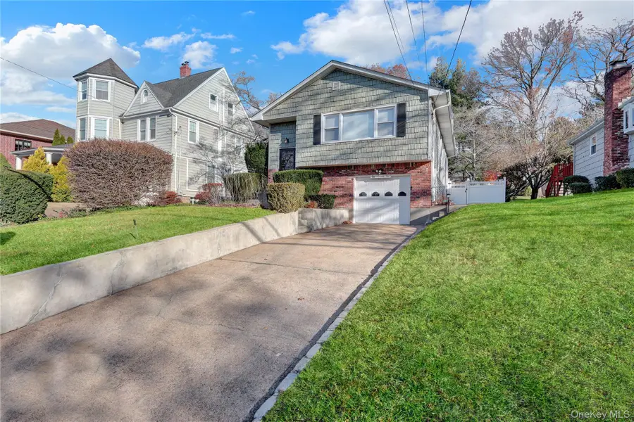 171 School Street, Oyster Bay, NY 11771 - Image #3