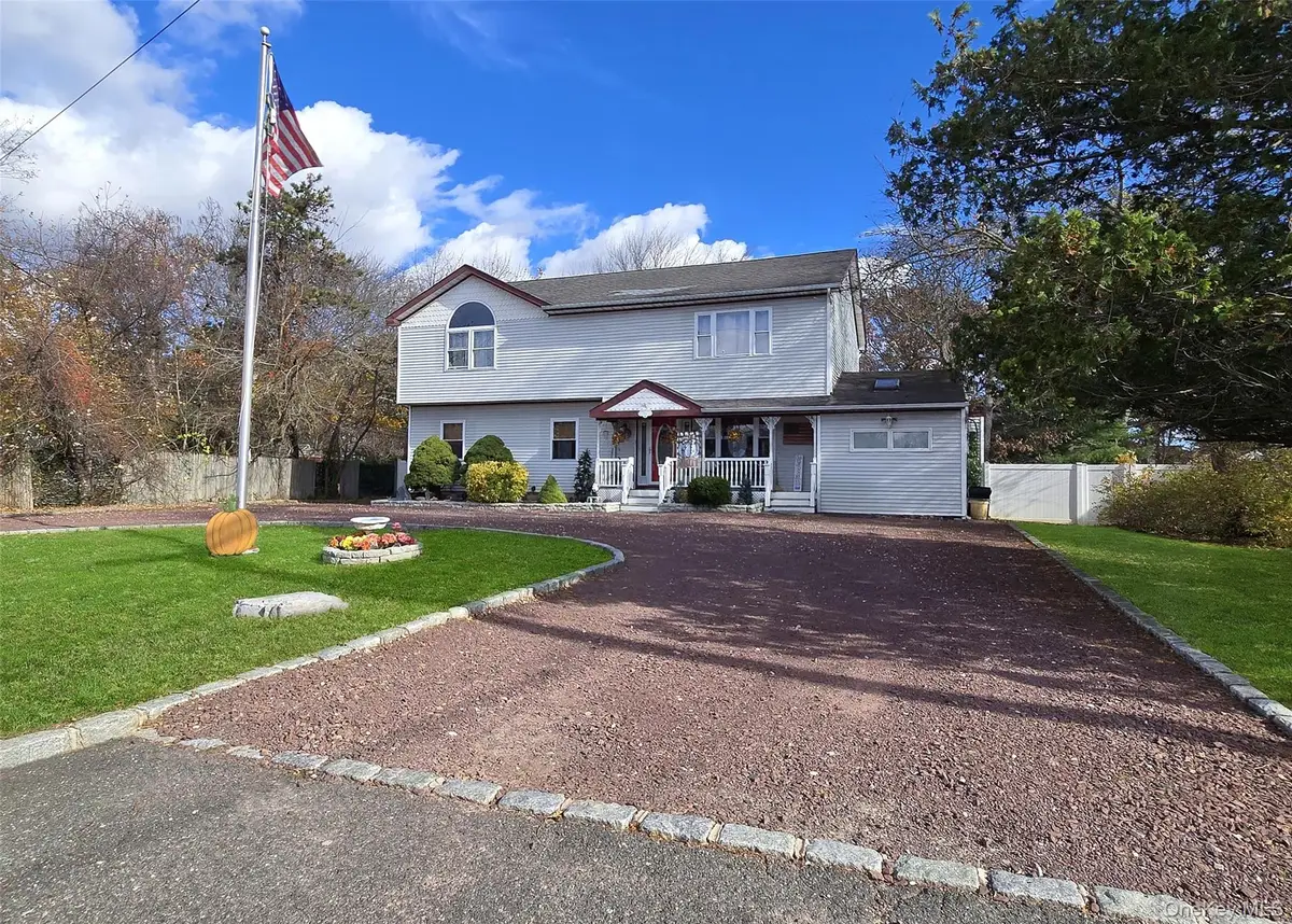 199 Connetquot Avenue, East Islip, NY 11730 - Image #1