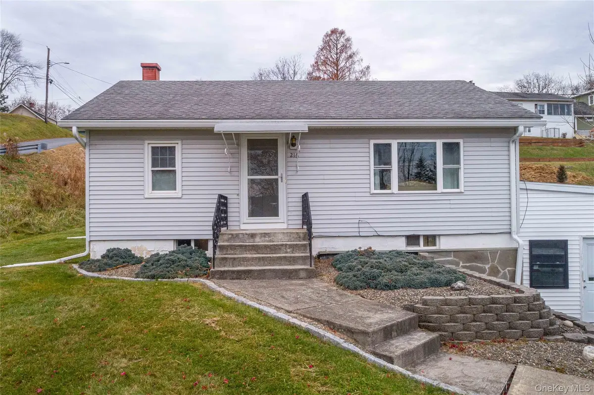 216 Hoyt Street, Port Ewen, NY 12429 - Image #1