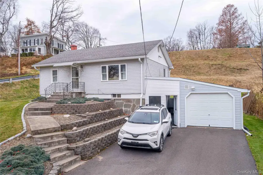 216 Hoyt Street, Port Ewen, NY 12429 - Image #2