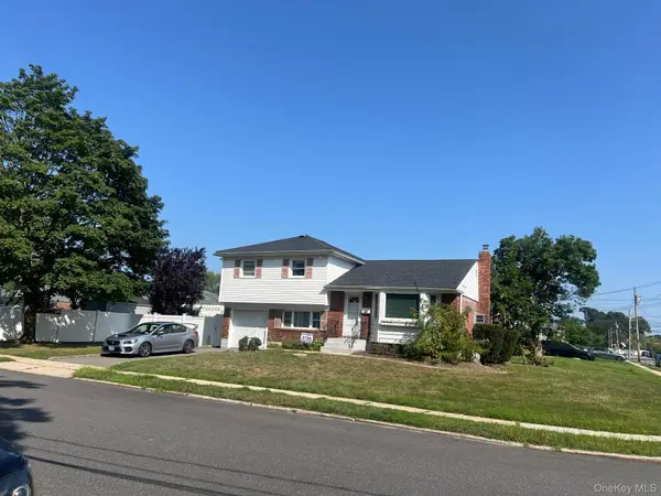 49 Catalpa Street, North Babylon, NY 11703