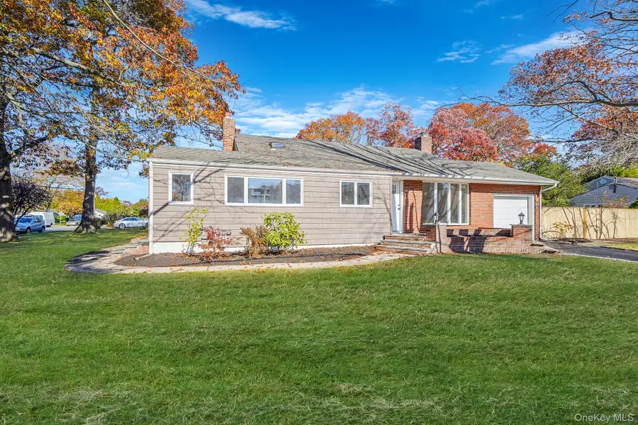 67 Bardolier Lane, Bay Shore, NY 11706 - Image #2