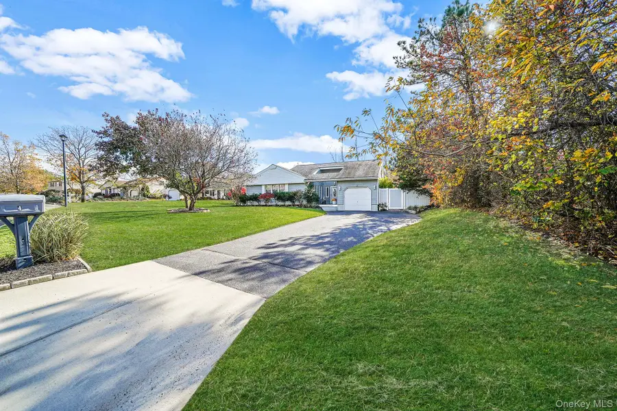4 Malcolm Street, Bellport, NY 11713 - Image #3