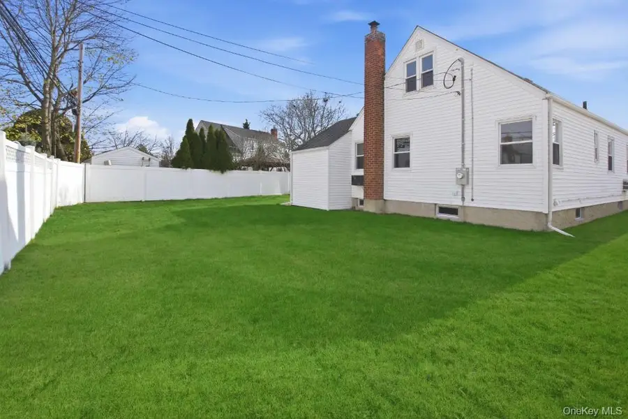 57 Remson Street, Valley Stream, NY 11580 - Image #3